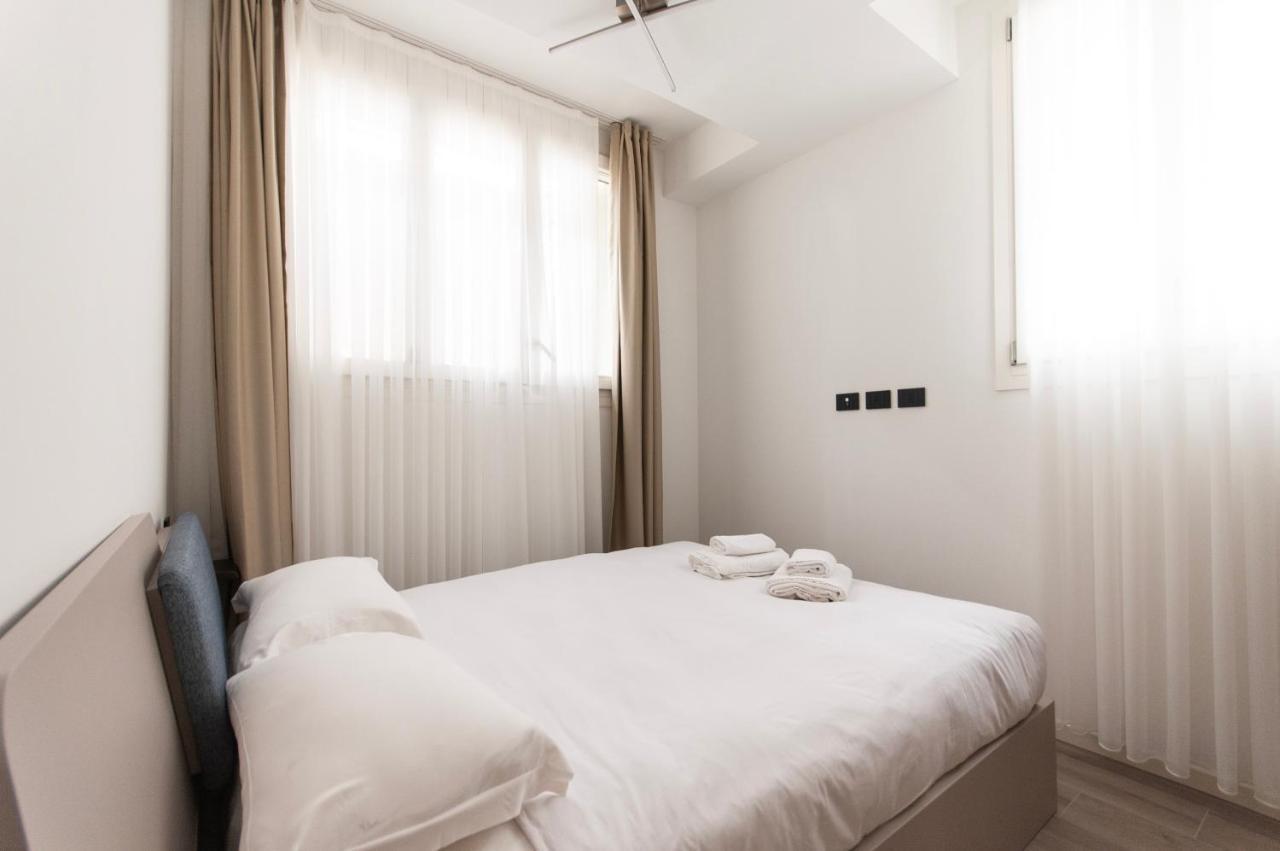 Youhosty - Montebianco 4/6 Milano Ngoại thất bức ảnh
