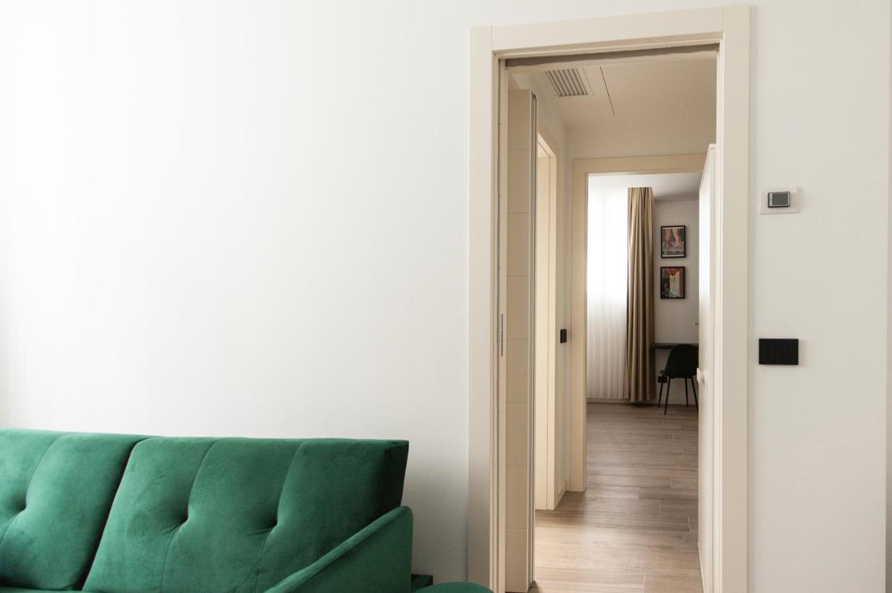 Youhosty - Montebianco 4/6 Milano Ngoại thất bức ảnh